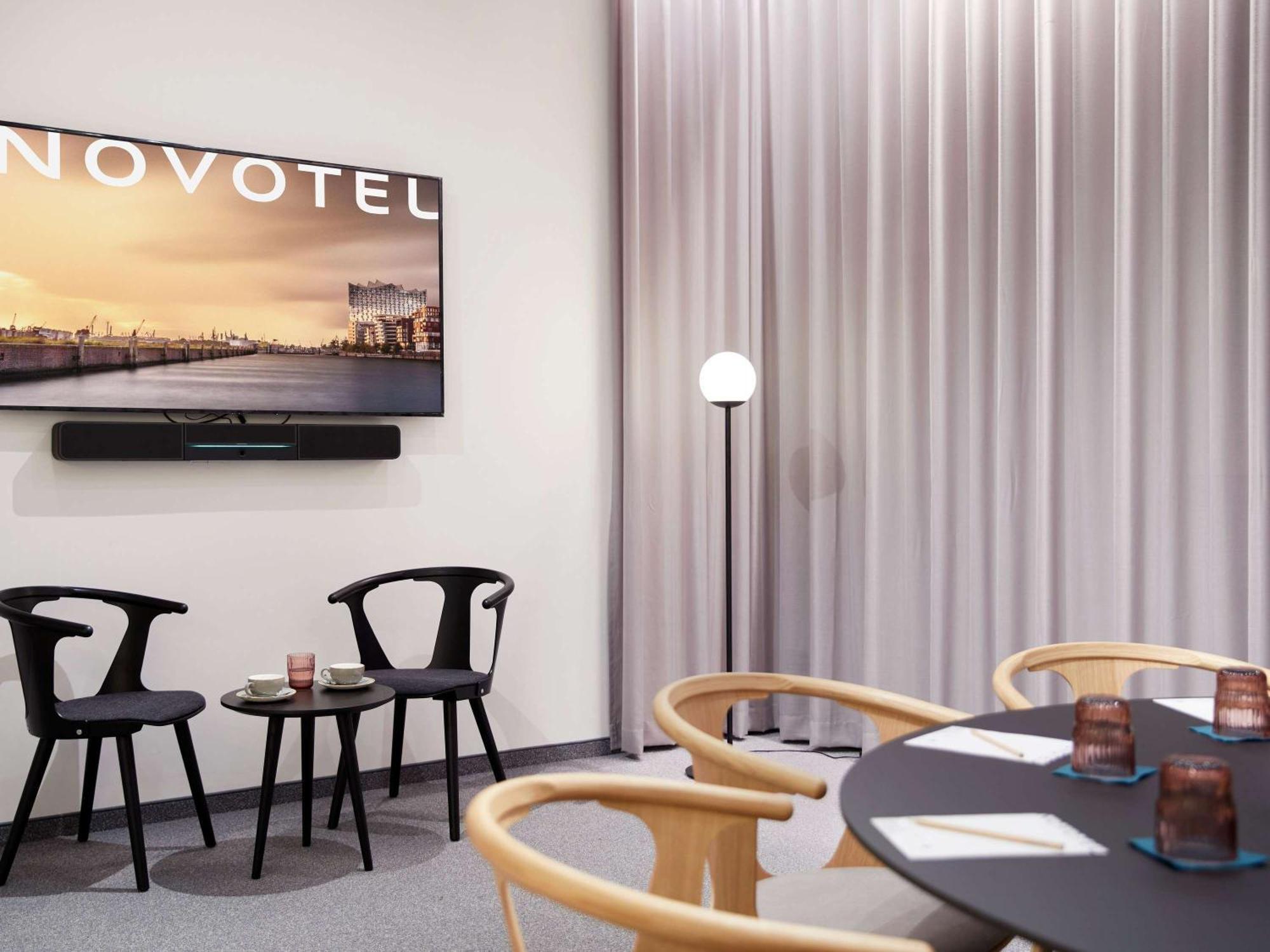 Novotel Hamburg Central Station エクステリア 写真