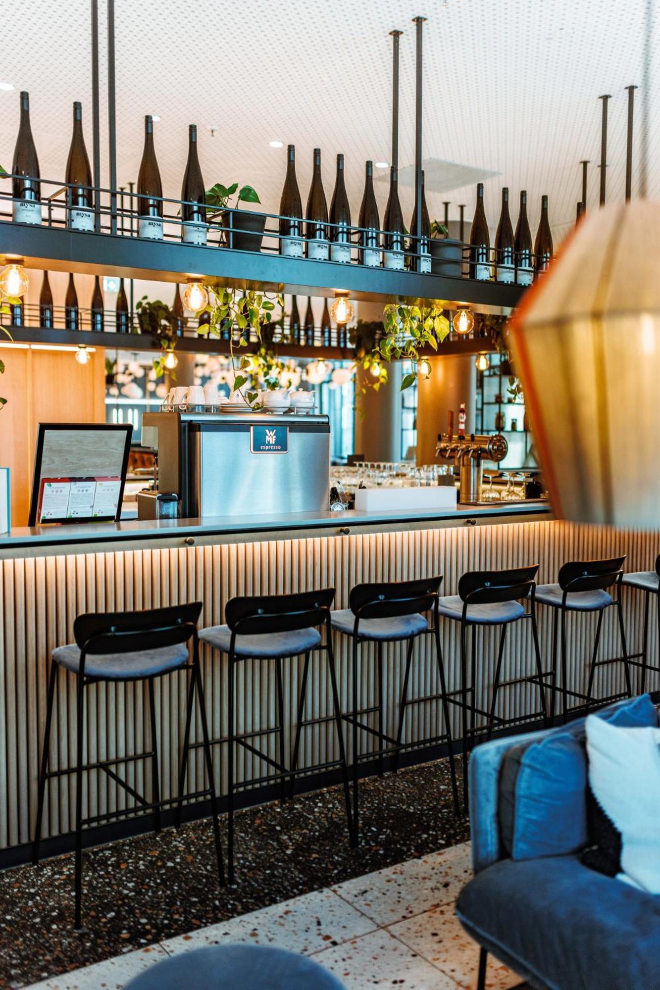 Novotel Hamburg Central Station エクステリア 写真